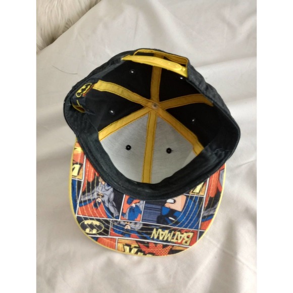 Official DC Comics Batman Black Embroidered Logo And Yellow Bill Hat - Picture 8 of 8